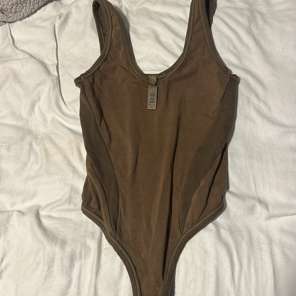 Skims Outdoor Basics Tank Thong Bodysuit Womens Size Sepia xs. - Picture 5 of 6